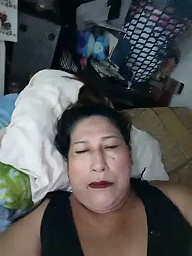 Snapshot of PatriciaGrajales chatting on 02/15/26, 02:14 PatriciaGrajales online show from 02/15/26, 02:14