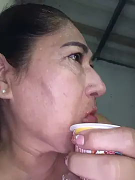 Snapshot of PatriciaGrajales chatting on 04/12/26, 08:58 PatriciaGrajales online show from 04/12/26, 08:58