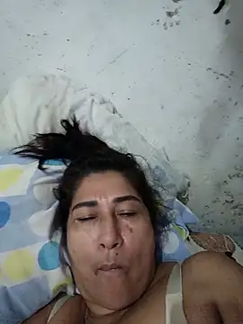Snapshot of PatriciaGrajales chatting on 04/18/26, 02:37 PatriciaGrajales online show from 04/18/26, 02:37