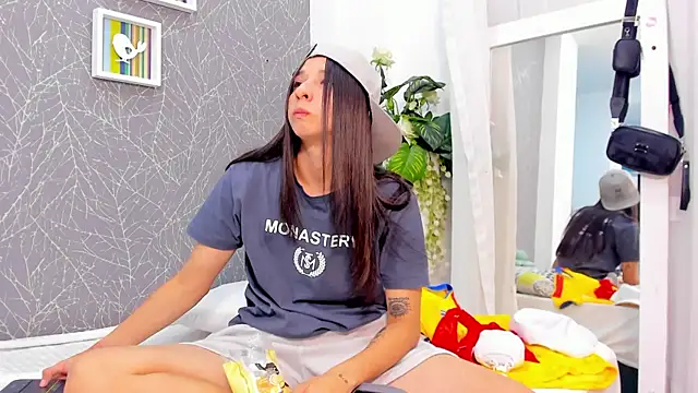 ViictoriiaSaenz online show from 06/12/26, 04:00