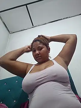 Snapshot of Karla_Rodriguez0 chatting on 02/04/26, 02:01 Karla Rodriguez0 online show from 02/04/26, 02:01