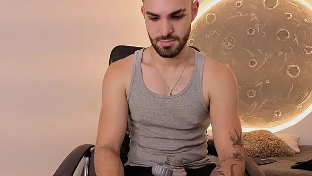 Snapshot of Apolo_lux1 chatting on 06/03/26, 08:14 Apolo lux1 online show from 06/03/26, 08:14