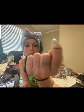 MegaTinyyy online show from 06/04/26, 06:03