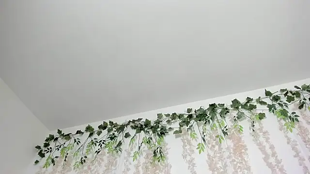Snapshot of lizz_lunna chatting on 03/27/26, 10:09 lizz lunna online show from 03/27/26, 10:09