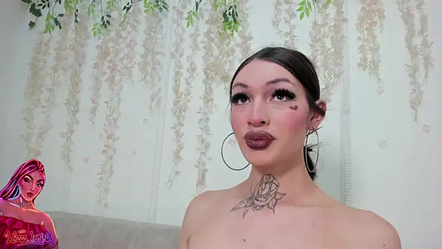 Snapshot of lizz_lunna chatting on 04/08/26, 08:20 lizz lunna online show from 04/08/26, 08:20