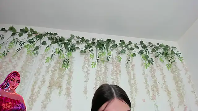 Snapshot of lizz_lunna chatting on 04/18/26, 12:14 lizz lunna online show from 04/18/26, 12:14