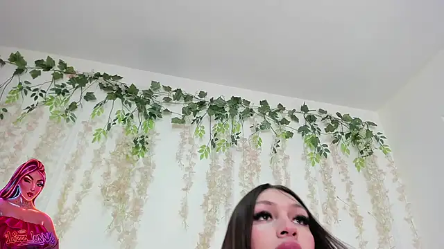 Snapshot of lizz_lunna chatting on 04/22/26, 10:00 lizz lunna online show from 04/22/26, 10:00