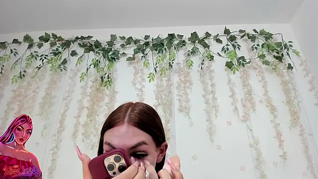 Snapshot of lizz_lunna chatting on 05/19/26, 10:05 lizz lunna online show from 05/19/26, 10:05