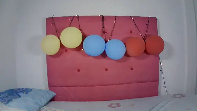 Mia Suarez7 online show from 07/04/26, 12:06