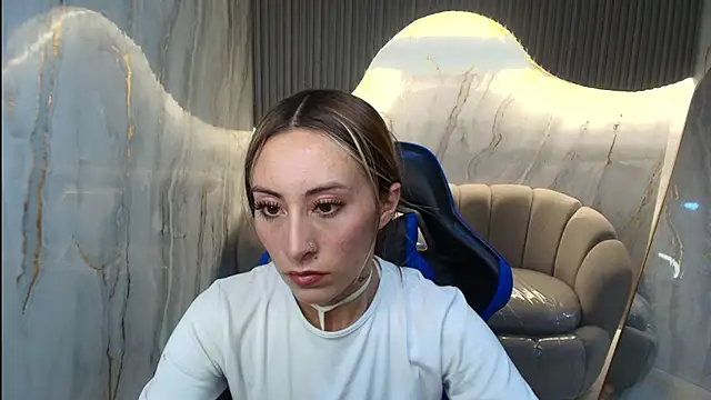 Snapshot of katalina_r_ chatting on 02/24/26, 03:15 katalina r online show from 02/24/26, 03:15