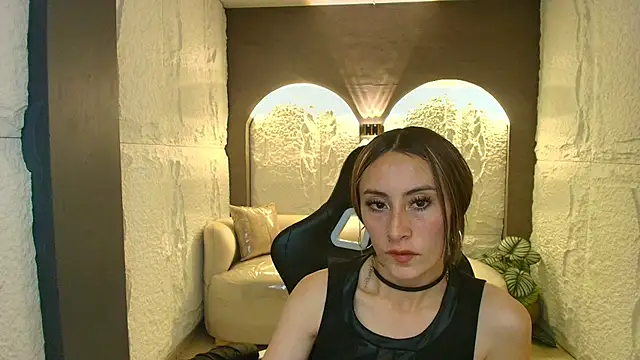 Snapshot of katalina_r_ chatting on 03/20/26, 03:11 katalina r online show from 03/20/26, 03:11