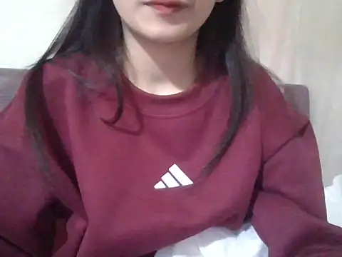 Snapshot of berry_alma06 chatting on 02/13/26, 04:03 berry alma06 online show from 02/13/26, 04:03