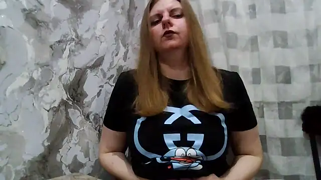 Snapshot of DarkRose0104 chatting on 02/27/26, 07:47 DarkRose0104 online show from 02/27/26, 07:47