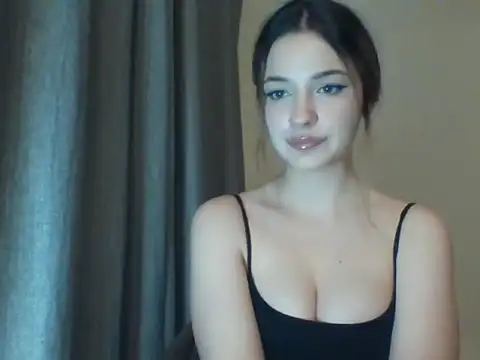 Snapshot of EvelineMagnetic chatting on 05/04/26, 08:16 EvelineMagnetic online show from 05/04/26, 08:16