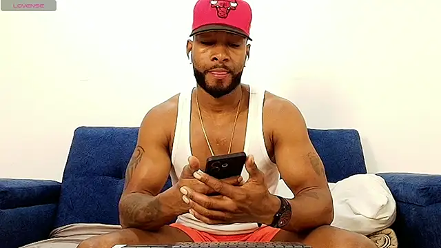 Snapshot of Dante_Knox chatting on 01/13/26, 11:37 Dante Knox online show from 01/13/26, 11:37