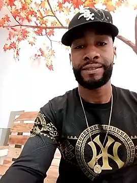 Snapshot of Dante_Knox chatting on 04/08/26, 11:32 Dante Knox online show from 04/08/26, 11:32