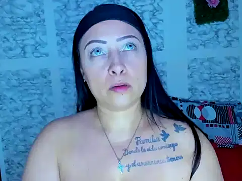 Snapshot of XXXStephanie_XXX chatting on 03/22/26, 10:46 XXXStephanie XXX online show from 03/22/26, 10:46
