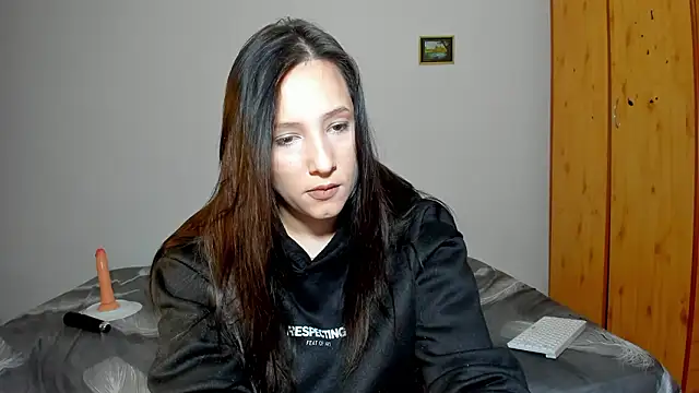 Snapshot of Angell-Sky chatting on 03/18/26, 08:34 Angell-Sky online show from 03/18/26, 08:34