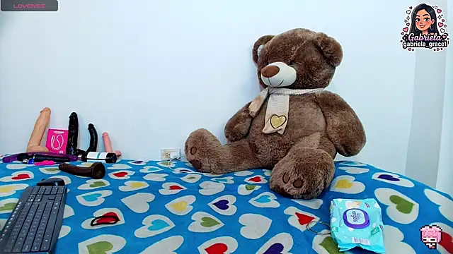 gabriela grace1 online show from 06/12/26, 08:41