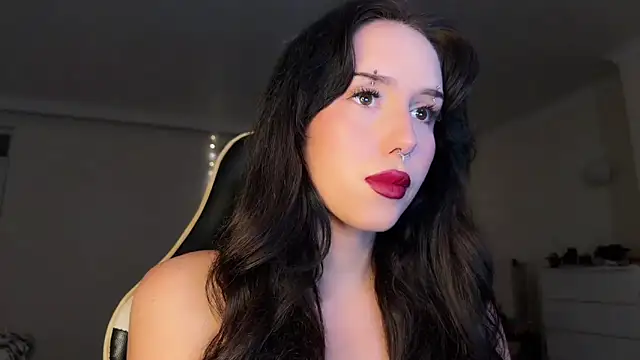 Snapshot of dora_grnt chatting on 04/18/26, 01:53 dora grnt online show from 04/18/26, 01:53