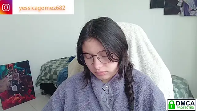 Snapshot of yessica_gomez01 chatting on 02/07/26, 01:37 yessica gomez01 online show from 02/07/26, 01:37