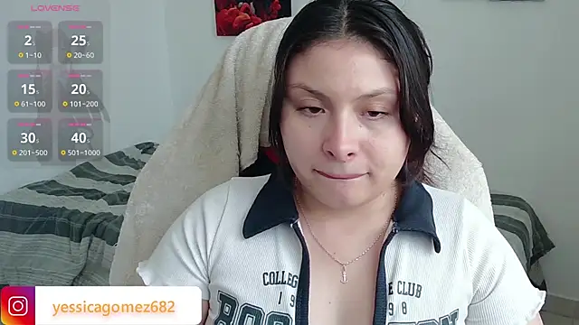 Snapshot of yessica_gomez01 chatting on 02/28/26, 08:10 yessica gomez01 online show from 02/28/26, 08:10