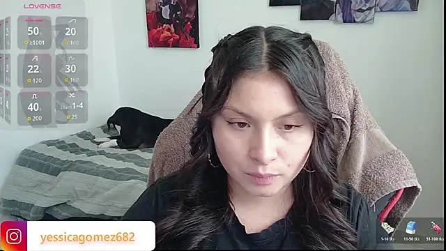 Snapshot of yessica_gomez01 chatting on 03/05/26, 08:38 yessica gomez01 online show from 03/05/26, 08:38