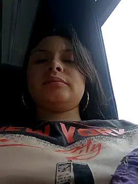 Snapshot of yessica_gomez01 chatting on 03/23/26, 06:01 yessica gomez01 online show from 03/23/26, 06:01