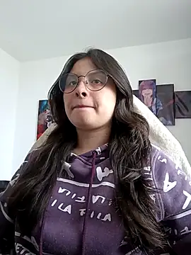 Snapshot of yessica_gomez01 chatting on 05/02/26, 06:57 yessica gomez01 online show from 05/02/26, 06:57