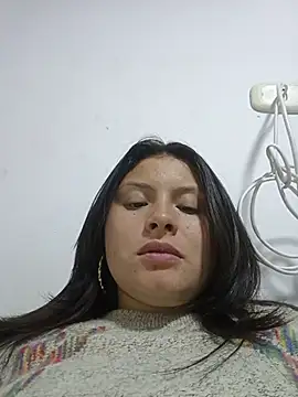 Snapshot of yessica_gomez01 chatting on 06/13/26, 12:52 yessica gomez01 online show from 06/13/26, 12:52