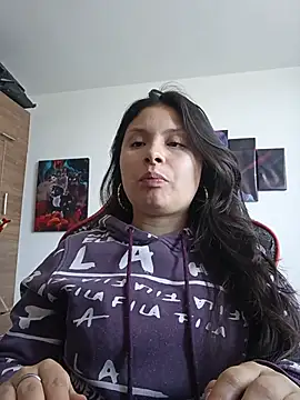 yessica gomez01 online show from 07/13/26, 08:11