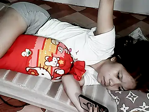 Snapshot of xxhotamizinggirl chatting on 06/12/26, 04:55 xxhotamizinggirl online show from 06/12/26, 04:55