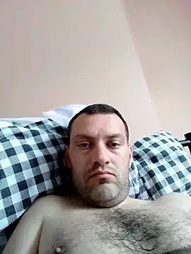 Snapshot of pacakiraly21 chatting on 06/11/26, 03:32 pacakiraly21 online show from 06/11/26, 03:32