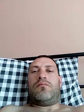 Snapshot of pacakiraly21 chatting on 06/13/26, 02:04 pacakiraly21 online show from 06/13/26, 02:04