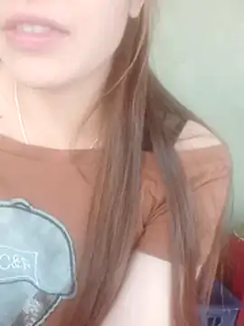 Snapshot of jjennyyy chatting on 04/11/26, 02:49 jjennyyy online show from 04/11/26, 02:49
