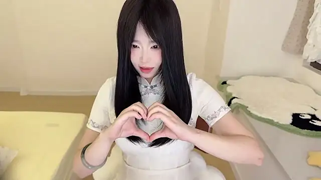Snapshot of Onefiona chatting on 02/11/26, 11:15 Onefiona online show from 02/11/26, 11:15