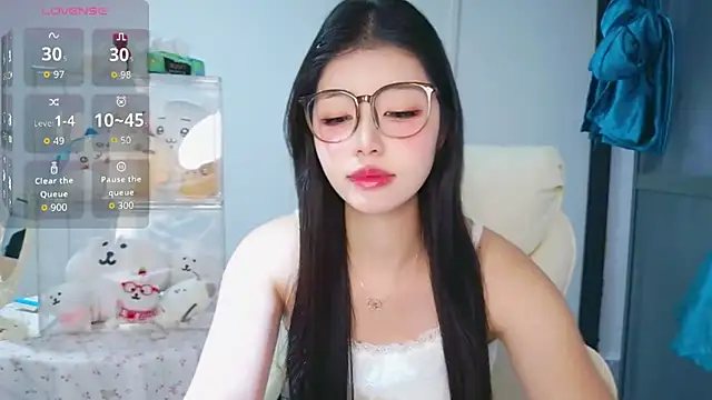 Snapshot of -XiaoYu-777 chatting on 03/17/26, 08:50 -XiaoYu-777 online show from 03/17/26, 08:50