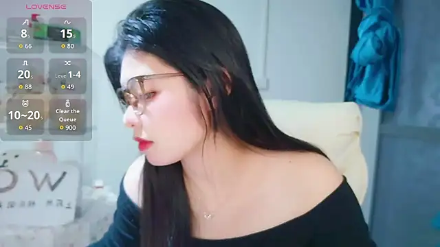 Snapshot of -XiaoYu-777 chatting on 03/25/26, 10:21 -XiaoYu-777 online show from 03/25/26, 10:21