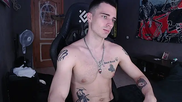 Snapshot of Jack_loveeee chatting on 06/15/26, 08:05 Jack loveeee online show from 06/15/26, 08:05