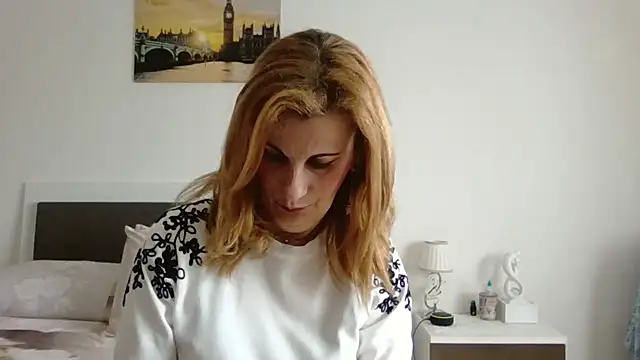 Snapshot of Clara1986 chatting on 04/30/26, 10:10 Clara1986 online show from 04/30/26, 10:10