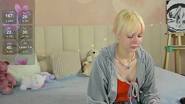 AdeleSilvy online show from 07/30/26, 03:49