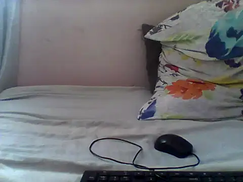 handsomeguy02 online show from 06/18/26, 12:53