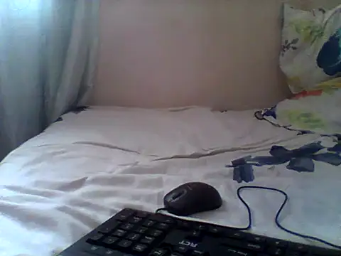 handsomeguy02 online show from 07/15/26, 11:59