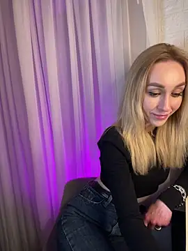 AnesaKis online show from 05/04/26, 11:01