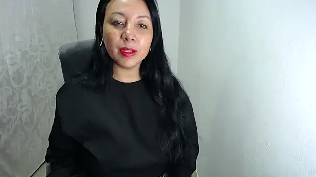 soyElena46 online show from 05/21/26, 12:01