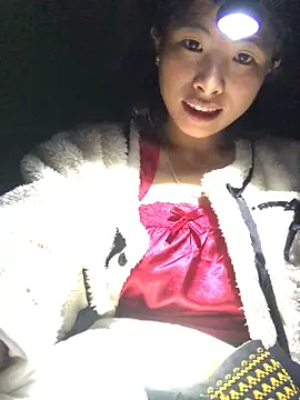 Snapshot of sun-shii chatting on 02/20/26, 10:54 sun-shii online show from 02/20/26, 10:54