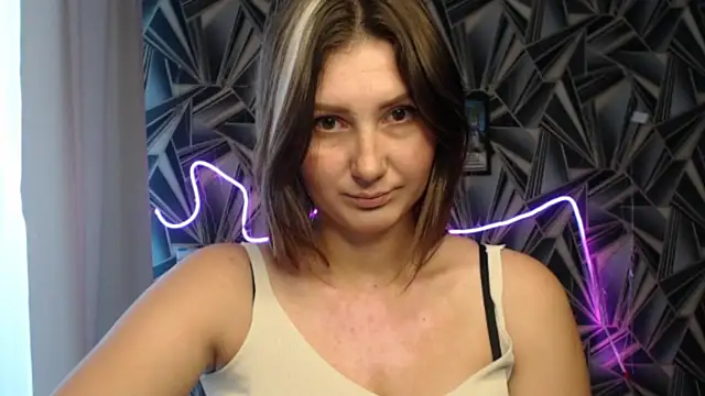 Snapshot of NikkiKiss___ chatting on 06/10/26, 01:39 NikkiKiss online show from 06/10/26, 01:39