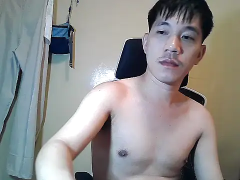 Snapshot of asian_guy67 chatting on 03/25/26, 06:41 asian guy67 online show from 03/25/26, 06:41