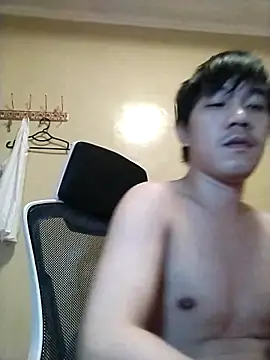 Snapshot of asian_guy67 chatting on 05/27/26, 06:05 asian guy67 online show from 05/27/26, 06:05