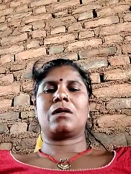 Snapshot of Hot_di97 chatting on 06/11/26, 02:53 Hot di97 online show from 06/11/26, 02:53